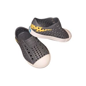 Native Jefferson gray yellow lightning bolt c4